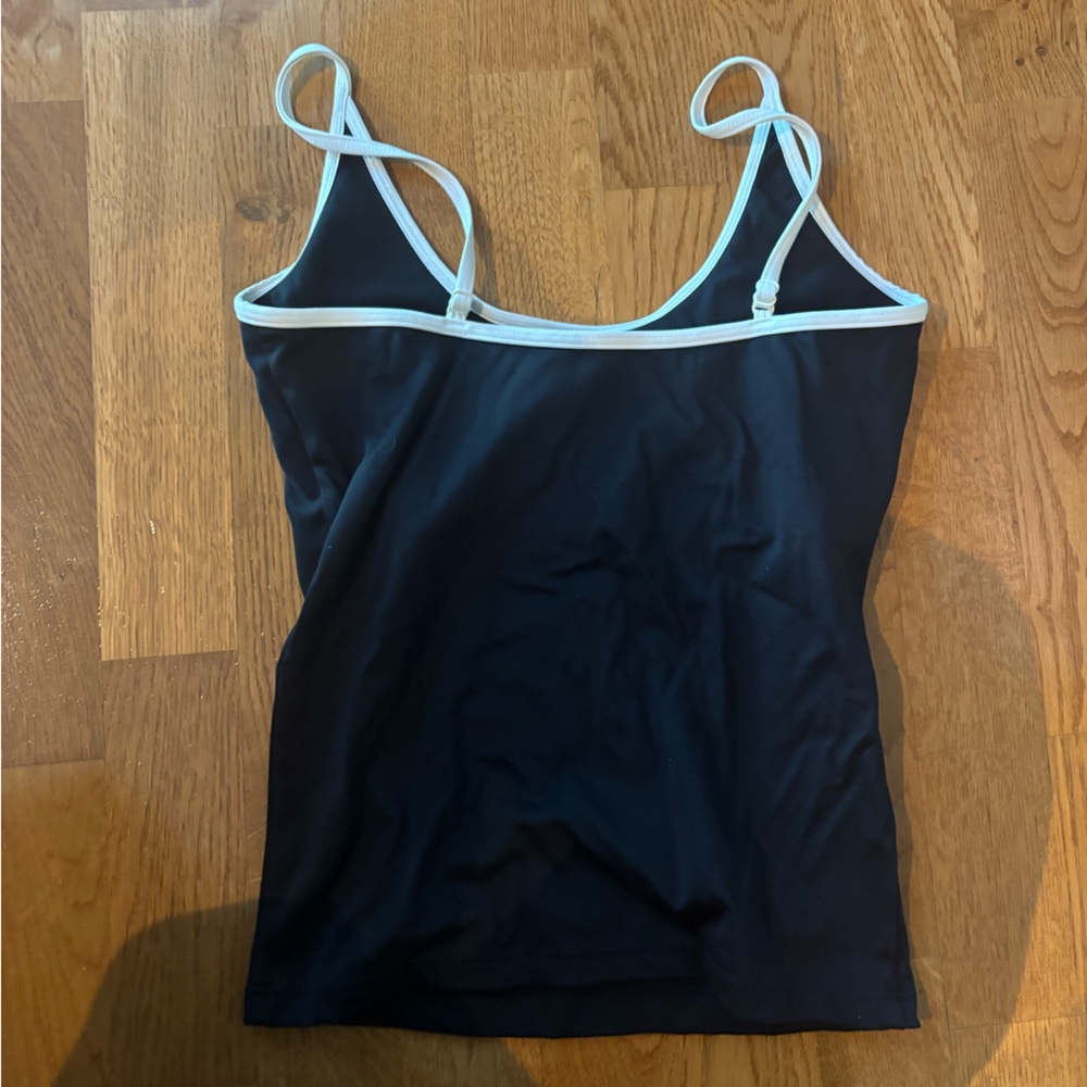 SET active sportbody sporty U tank - Picture 2 of 5